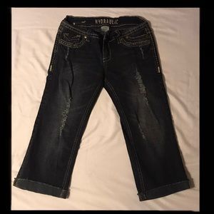 Hydraulic Capri Jeans